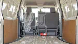 รถตู้โตโยต้าไฮเอซหลังคาสูงมือสอง ลดราคาพิเศษ ปี 2024 - Product Image 6