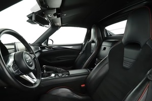 Mazda MX-5 2.0 Sports-Line 2017 Usado, 2 Plazas, 4 Cilindros, 160hp, Gasolina, Compatible con E10, Transmisión Manual, Volante a la Izquierda - Product Image 3