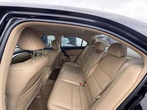 Acura TSX Turbo AWD berline d'occasion 2010 avec sièges en cuir, intérieur clair, conduite à gauche - Product Image 4