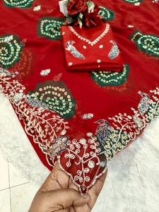 Sari de Diseñador para Mujer en Georgette Suave de Viscosa con Bordado Bandhej, Diseño de Pavo Real con Lentejuelas, Colección de Alta Calidad en Existencia - Product Image 3