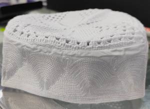 Chapeau de prière pour hommes musulmans de qualité d'exportation Kufi fabriqué avec 100% de coton de qualité supérieure est plus doux et confortable chapeau musulman du Bangladesh - Product Image 3