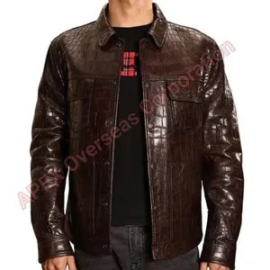 Prezzi all'ingrosso MOQ bassi moda uomo coccodrillo Texture giacche in pelle di vacchetta goffrata giacca Trucker personalizzata OEM 2023