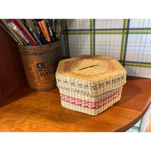 Panier de rangement tissé en herbe de mer en gros fait à la main de forme hexagonale avec poignée la plus vendue - Product Image 1