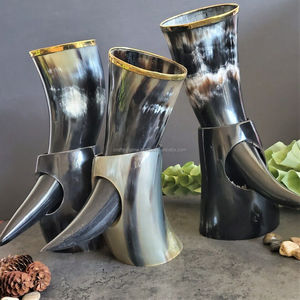 Personnalisé Fabriqué À La Main Nouveau Style Viking Or Jante Corne À Boire Poli Ale Mead Corne De Bière Stand Sculpté À La Main - Product Image 2