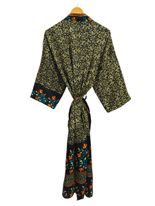 Robe indienne Floral soie Sari Kimono Vintage Sari Robe douce plage Robe de soirée indien fait à la main Kimono en soie - Product Image 3