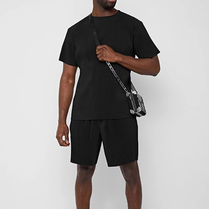 Nouveau à la mode couleur unie respirant ensemble pour homme ensemble décontracté pour homme été manches courtes séchage rapide vêtements de sport ensemble double - Product Image 3