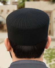 Gorro de oración musulmán ligero y clásico hecho con cuidado y artesanía ideal para eventos namaz y Eid - Product Image 2