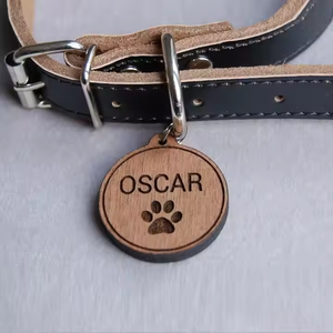Etiquetas de identificación de mascotas de madera en forma de hueso ecológicas Etiquetas de collar grabadas personalizadas por Vietnam Craft - Product Image 5