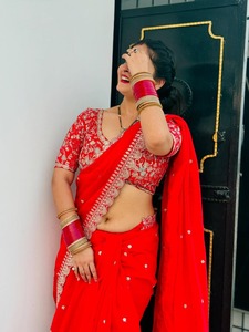 Sari clásico de georgette para fiesta nupcial con blusa exclusiva con bordados, ropa étnica india para bodas y festivales para mujer. - Product Image 3