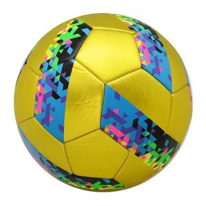 ลูกฟุตบอลวัสดุหนังเรียบเงาพร้อมโลโก้ออกแบบได้ตามต้องการ - Product Image 2