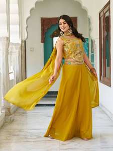 ชุดเสื้อครอปปักลายพรีเมียมยูนิตี้ ลักซ์เชอร์ พร้อมกางเกงปาลาซโซและผ้าคลุมไหล่ ทำจากผ้าจอร์เจต์เนื้อนุ่ม - Product Image 4