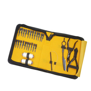 Pince en métal personnalisée au meilleur prix kit d'outils d'extension de cheveux avec petits clips peigne de rasoir 2 petits fils pour une utilisation en salon - Product Image 3