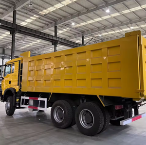 Camion benne d'occasion authentique Ho.wo 8X4 robuste avec grue, norme Euro 3, caméra de recul, conduite à gauche, capacité de charge 50T - Product Image 3