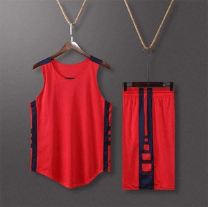 ชุดบาสเก็ตบอลสำหรับผู้ชายชุดทีมคลับพร้อมกางเกงขาสั้น - Product Image 5