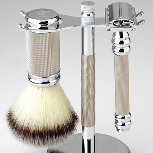 ชุดโกนหนวดที่สมบูรณ์แบบสำหรับผู้ชายหนึ่งชิ้นมีดโกนปลอดภัยแปรงผมสังเคราะห์โลหะหนึ่งชิ้นขาตั้ง - Product Image 1