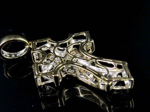 Collier pendentif croix en argent S925 à la mode de haute qualité avec diamant Moissanite pour hommes - Product Image 6