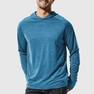 T-shirt à capuche décontracté 100 % polyester léger à manches longues pour homme - Respirant et écologique, coupe classique pour l'été - Product Image 3