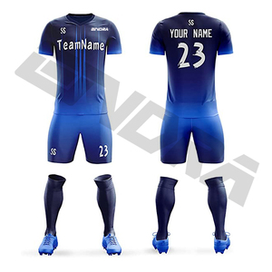 Uniforme de football OEM de haute qualité pour hommes, vêtements de sport à nouvelle conception par sublimation, meilleurs vêtements d'entraînement de football - Product Image 1
