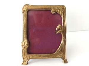 Cadre photo en métal élégant pour la décoration artistique de la maison avec une finition raffinée, idée cadeau parfaite pour les occasions familiales - Product Image 2