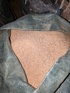 HIGH QUALITY SHRIMP <b>SHELL</b> POWDER/SEASHELL POWDER ANIMAL FEED AVAILABLE FROM VIETNAM/100% NATURAL - Product Image 2