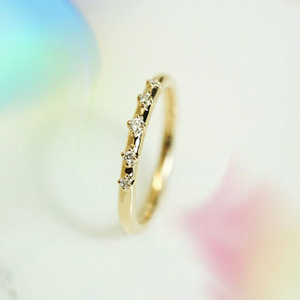 Dainty 14K Gold Moissanite Diamond Delicate Half Eternity Ring Thin Stacking Ring avec Round Cut Stones Minimalist Band for Her - Product Image 1