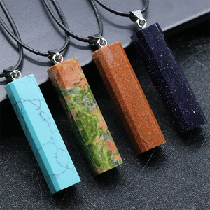 Collier à pendentif en résine de style vintage personnalisé pour femmes chaîne papillon en plaqué or bijoux de mode tendance Design unique - Product Image 3