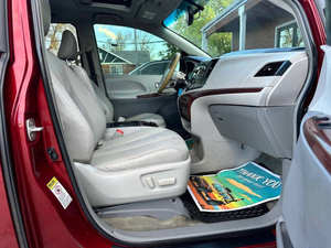 Usado 2013 T * oyota Sienna XLE - Product Image 4