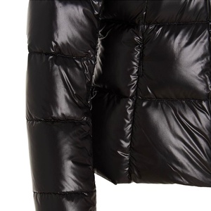 Chaquetas de invierno de diseño acolchado más vendidas para mujer con cierre de cremallera, chaqueta acolchada de diseño personalizado para mujer - Product Image 5