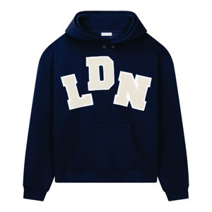 เสื้อมีฮู้ดแบบสวมหัวสำหรับผู้ชายผ้าฟลีซ30% 70% ผ้าฝ้ายรีไซเคิลขนาดกลางแบบทั่วไป