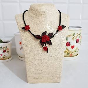 İğne Oyası Goncagü<span class=keywords><strong>l</strong></span> Borulu Kolye Siyah Saplı Moda Kolayları - Product Image 1