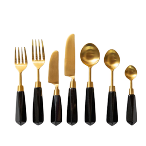 Ensemble de couverts en acier inoxydable plaqué or de qualité supérieure, finition miroir, manche noir mat, cuillère dorée moderne de luxe, utilisation hôtelière, artisanat CE - Product Image 3