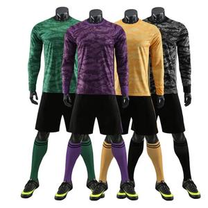 2024 nouvelle mode personnalisé équipe de Football maillot Football chemise ensembles Sublimation uniforme personnalisé Football porter uniforme - Product Image 6