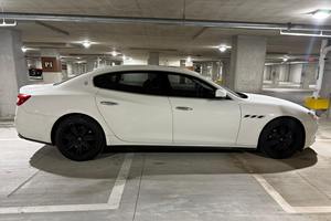 Maserati Quattroporte S Q4 2015 - Product Image 2