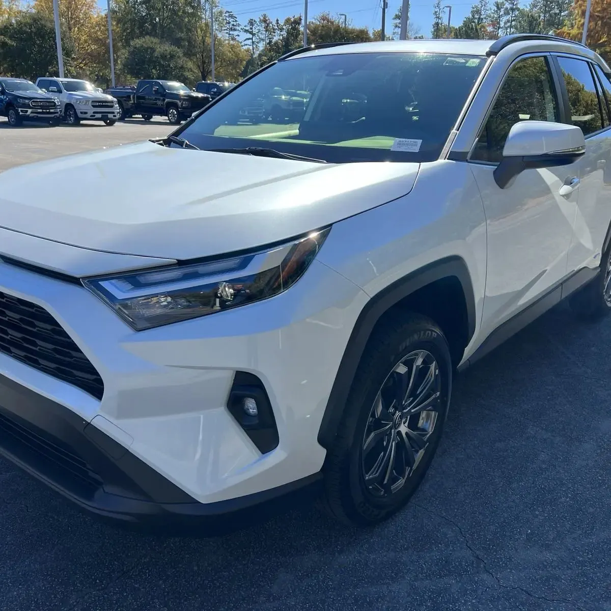 2023 d'occasion RAV4 Hybrid XLE Premium AWD