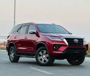 Toyota Fortuner 2019 d'occasion, conduite à gauche/droite - Product Image 3