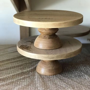 Diseño hecho a mano Soporte de madera para servir pasteles Forma redondeada Servidor de pasteles de cumpleaños para fiesta Celebración Producto para el hogar - Product Image 1