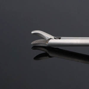 Juego de fórceps quirúrgicos médicos de alta calidad tipo J & J de portaagujas laparoscópico en acero inoxidable alemán de alta calidad - Product Image 2