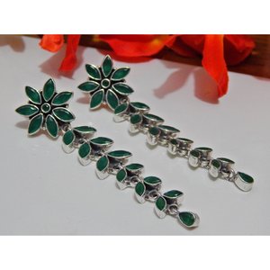 Boucles d'oreilles fines en argent sterling 925 faites à la main avec une pierre précieuse d'onyx vert naturel finition oxydée cadeau élégant - Product Image 1
