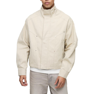 แจ็กเก็ตกันลมกันน้ำกลับด้านได้ดีไซน์หรูหรา2025ใหม่โลโก้ออกแบบได้ตามต้องการปักด้านหน้ากรวยคอสีเบจ - Product Image 4