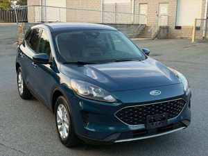 Vehículo Usado, Escapes SE 2020, SUV 4 Puertas con Tracción en las Cuatro Ruedas (Motor 4.1-6L 3 Cilindros de Aspiración Natural 8A), Asientos de Cuero, Techo Panorámico - Product Image 4