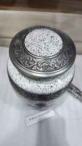 Meilleures ventes d'urne funéraire en métal artistique Art unique soufflé à la main pour le souvenir éternel Approvisionnement en gros de l'Inde - Product Image 2