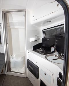 Nouvelle conception de mini-caravane de voyage, orange, aluminium, design moderne, pour 2 personnes, utilisation en camping - Product Image 5
