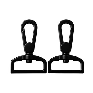 ตะขอเกี่ยวแบบหมุนได้คุณภาพสูงตะขอโลหะอัลลอยสีดำพร้อมคลิปสปริงสำหรับเข็มขัดกระเป๋าและผลิตภัณฑ์สำหรับสัตว์เลี้ยง - Product Image 1