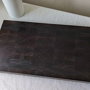 Planche à découper en bois au design élégant et moderne, parfaite pour la préparation culinaire, le service, l'exposition et les cadeaux, en provenance d'Inde - Product Image 3