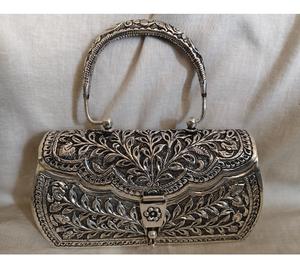 Impresionante Bolso de Mujer de Plata de Ley 925 para un Estilo Moderno y Uso Práctico, Acabado Bellamente Pulido para Regalo de Compromiso SUMAN - Product Image 1