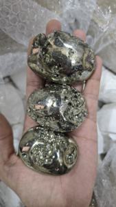 หินดรูซี่หินพลอยธรรมชาติคุณภาพระดับพรีเมี่ยมหินแท้จากเปรูหินพีไรท์ของฮวงจุ้ยแกะสลักบอลชุดรูปแบบอาเกต - Product Image 2