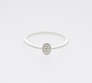 Anillo Minimalista de Oro Blanco de 14K con Baño de Rodio, Diamante Natural con Corte Brillante, Engaste Micro Pavé, Joyería Clásica para Mujer - Product Image 4