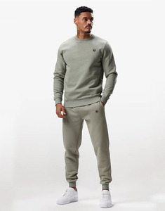 Sudadera de manga larga con cuello redondo ajustada gris esencial personalizada para hombres, fabricada por Huzaifa Products - Product Image 1