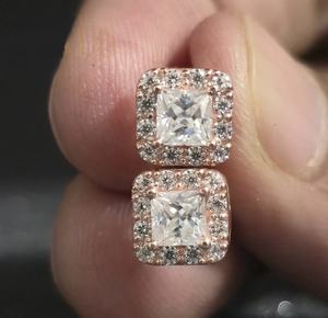 Pendientes Elegantes de Oro Rosa con Diamantes, Estilo Atemporal, Joyería Lujosa y Brillante para Mujer, Regalo de Moda Fina de la India - Product Image 2