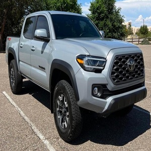 Toyota Tacoma King Cab, Volante a la Izquierda, Interior Oscuro, Motor Turbo R18, Asientos de Cuero, Automático, 7 Asientos, 2020 - Product Image 3
